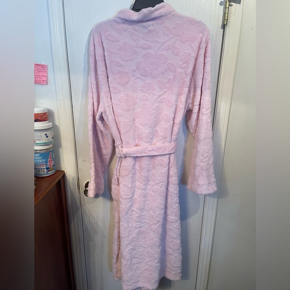 Miss Elaine Pink Ruffled Robe - Picture 2 of 5
